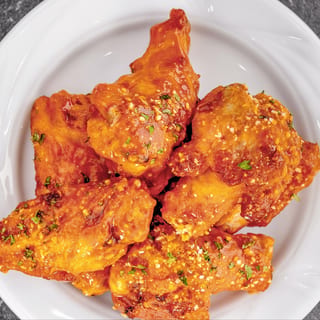 18 Chicken Wing T-Line Sauce
