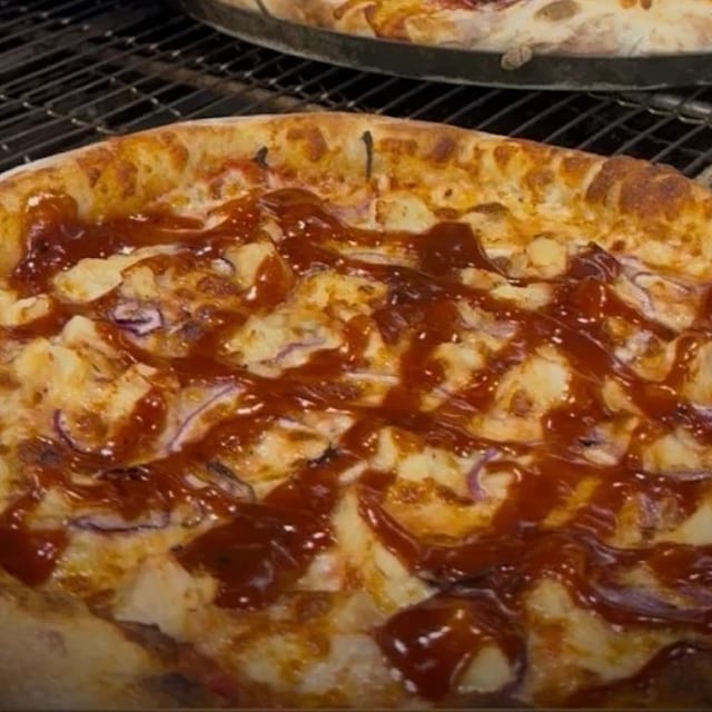 BBQ Chicken 12".